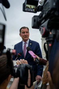 Suozzi with Cameras
